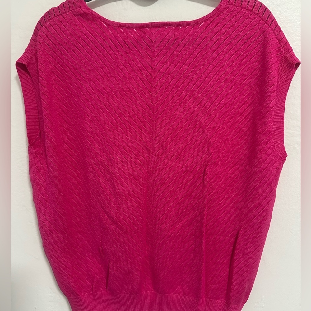 Chic Fuchsia V-Neck Women's Blouse - Picture 9 of 15
